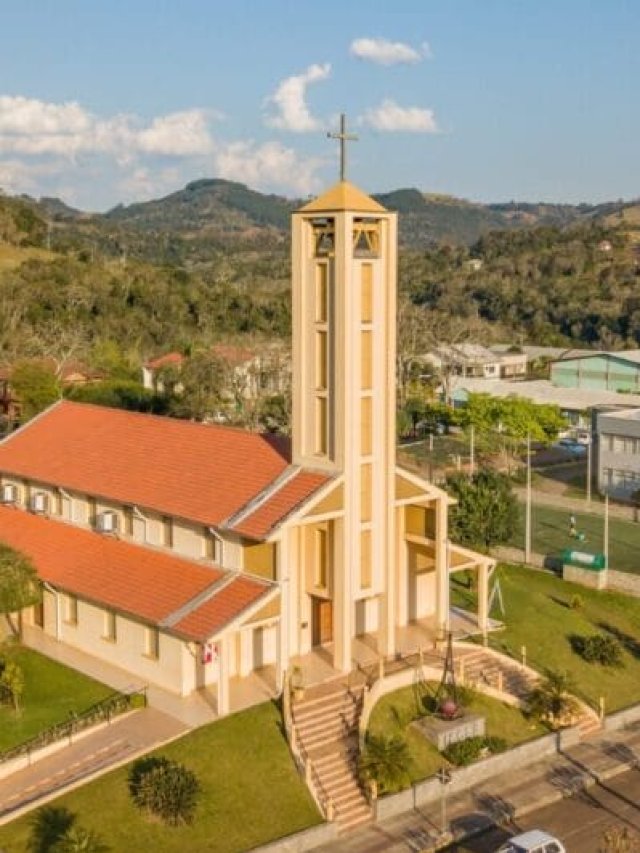 Capital catarinense da cuca é também a cidade mais evangélica de SC